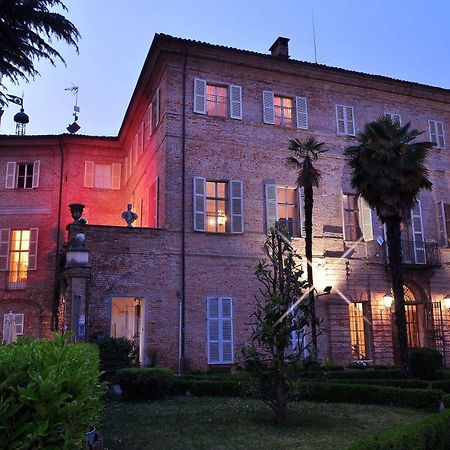 La Foresteria Del Castello - Wellness Hotel In Dimora Storica CastellʼAlfero Екстериор снимка