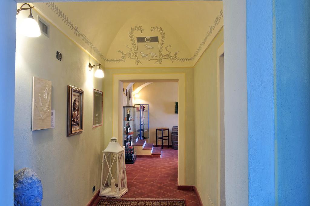 La Foresteria Del Castello - Wellness Hotel In Dimora Storica CastellʼAlfero Екстериор снимка