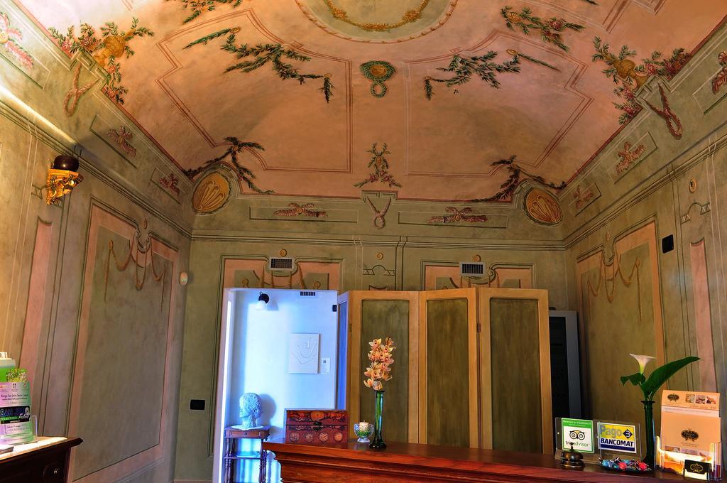 La Foresteria Del Castello - Wellness Hotel In Dimora Storica CastellʼAlfero Екстериор снимка