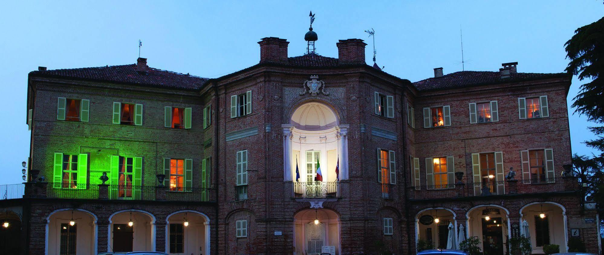 La Foresteria Del Castello - Wellness Hotel In Dimora Storica CastellʼAlfero Екстериор снимка