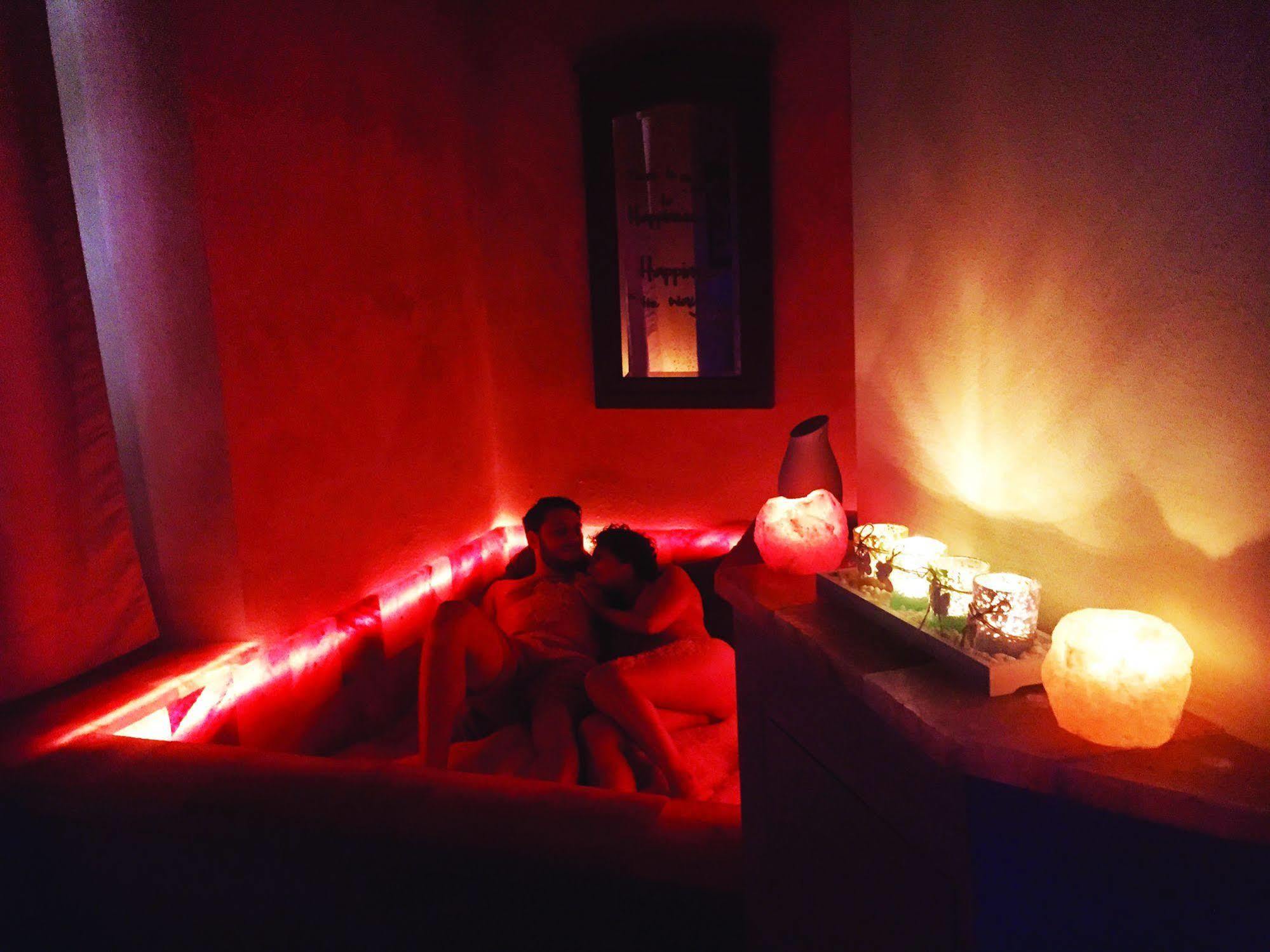 La Foresteria Del Castello - Wellness Hotel In Dimora Storica CastellʼAlfero Екстериор снимка